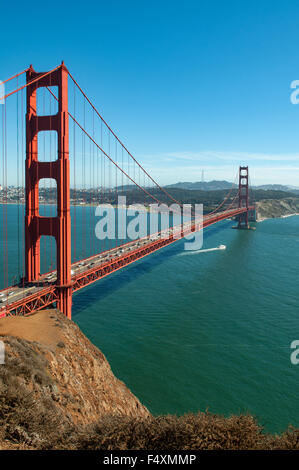 Golden Gate Bridge dal promontorio di Marin, San Francisco, California, Stati Uniti d'America Foto Stock