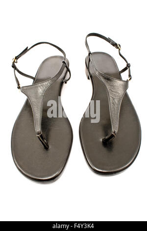 In cuoio nero donna sandalo scarpa isolato su bianco Foto Stock
