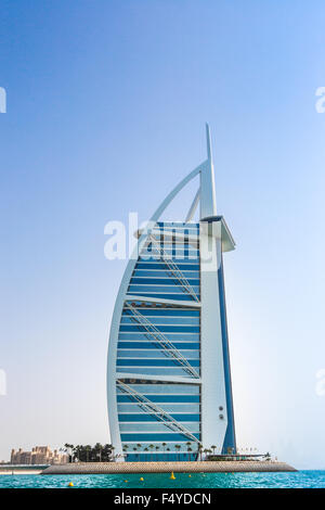 DUBAI, Emirati Arabi Uniti - 14 novembre :il primo al mondo a sette stelle lusso hotel Burj Al Arab, Novembre 14, 2012 in Dubai, United Arab Emira Foto Stock