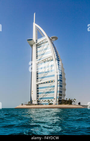 DUBAI, Emirati Arabi Uniti - 14 novembre :il primo al mondo a sette stelle lusso hotel Burj Al Arab, Novembre 14, 2012 in Dubai, United Arab Emira Foto Stock