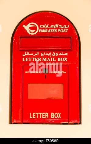 Red Letter mail box di emirates post Foto Stock