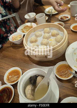 Gnocchi di patate Zuppa alla Din Tai Feng in Taiwan Foto Stock