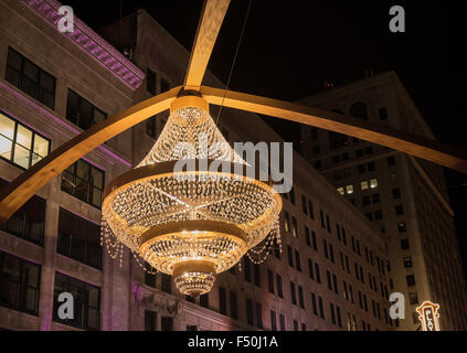 Il gigante Playhouse Square lampadario nel centro cittadino di Cleveland, Ohio Foto Stock