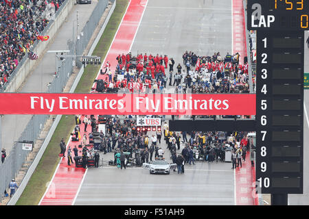 Austin, Texas, Stati Uniti d'America. 25 ott 2015. Motorsports: FIA Formula One World Championship 2015, il Gran Premio degli Stati Uniti, griglia Credito: dpa picture alliance/Alamy Live News Foto Stock