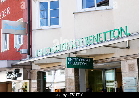 United Colors of Benetton. Fotografato a Lienz in Tirolo, Austria, nella principale strada pedonale e la strada dello shopping Foto Stock