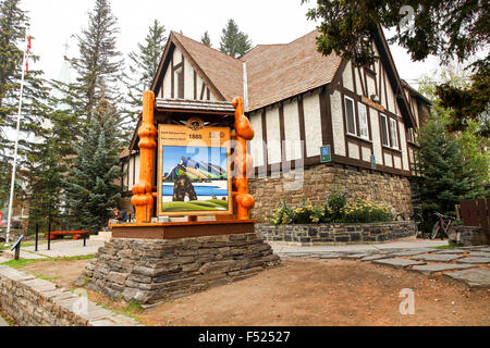 Banff centro visita il centro visitatori del Parco Nazionale di Alberta in Canada Foto Stock