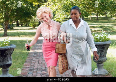 L'aiuto 2011 DreamWorks film con Jessica Chastain a sinistra e Octavia Spencer Foto Stock