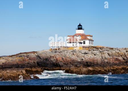 Uovo di luce di roccia, faro, Parco Nazionale di Acadia, costa del Maine, Stati Uniti d'America Foto Stock