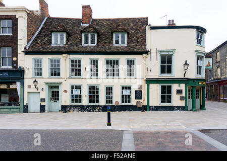 Il Grade ii Listed Wenns public house in King's Lynn. Venduto e rinnovato e il suo futuro come un pub è incerta. Foto Stock