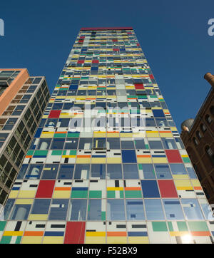 Colorium edificio in media port di Dusseldorf, RENANIA DEL NORD-VESTFALIA, Germania, Europa Foto Stock