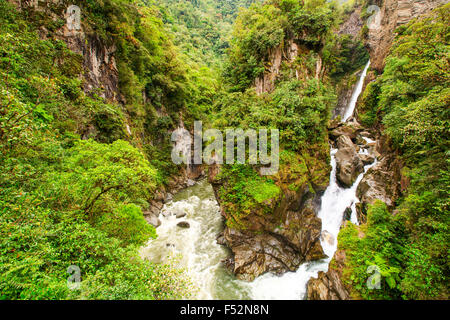 Pailon Del Diablo cascata sul fiume Pastaza in Ecuador Foto Stock