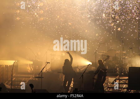 Mumford and Sons eseguire a Coney Island per il concerto estivo Foto Stock