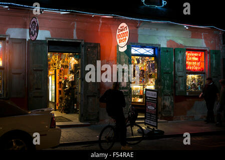 Voodoo shop fuori Bourbon Street nel Quartiere Francese di New Orleans, STATI UNITI D'AMERICA Foto Stock