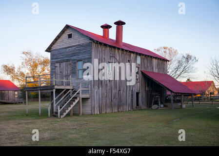 Il cotone gin - corto per motore - a Frogmore Farm piantagione di cotone in Ferriday, profondo sud, Louisiana, Stati Uniti d'America Foto Stock