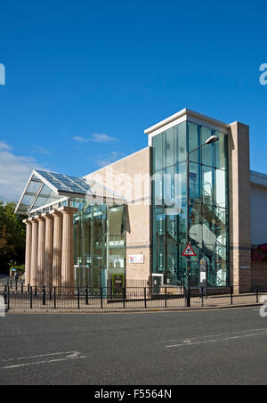 Harrogate International Conference Centre HIC esterno Harrogate Town Center North Yorkshire Inghilterra Regno Unito Gran Bretagna Foto Stock