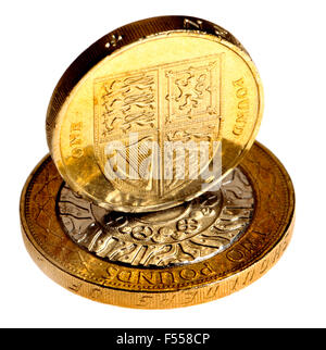 British monete - £ 1 in piedi su un £2 moneta Foto Stock