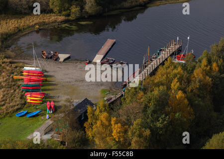 Derwentwater sbarco vicino Lodore Falls Foto Stock