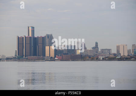 Detroit skyline della città USA vista dal Canada Foto Stock