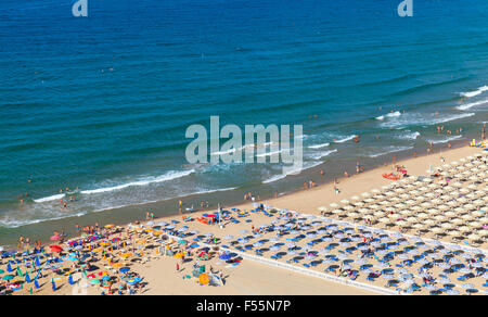Ampia spiaggia pubblica di Gaeta città, Italia Foto Stock