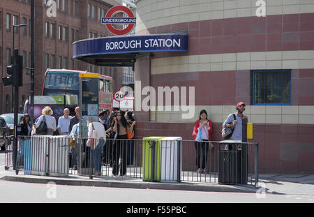 Borough stazione della metropolitana Southwark Londra Foto Stock