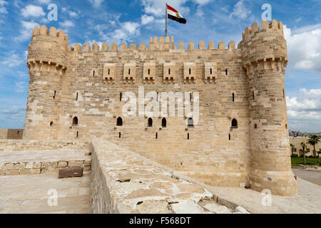 Il fort del sultano Qaitbay presso il Porto orientale della città di Alessandria, Egitto Foto Stock