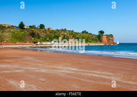 Goodrington Sands Beach e scogliere rosse vicino a Paignton Torbay Devon England Regno Unito Europa Foto Stock