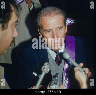 Chicago, Illinois, USA, novembre 1987 il senatore Joe Biden in esecuzione per la nomination democratica per la Presidenza le campagne in Chicago. Credito: Mark Reinstein Foto Stock