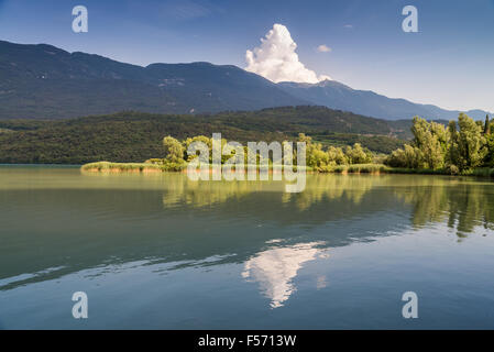 Il lago di Toblino, Italia, Europa. Foto Stock