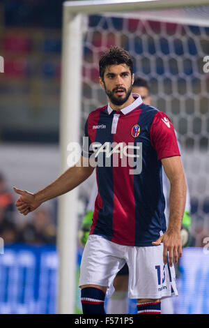 Bologna, Italia. 27 ott 2015. Luca Rossettini (Bologna) Calcio/Calcetto : Italiano 'Serie A' match tra Bologna FC 0-1 Inter Milan a Stadio Renato Dall'Ara di Bologna, in Italia . © Maurizio Borsari/AFLO/Alamy Live News Foto Stock