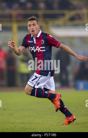 Bologna, Italia. 27 ott 2015. Emanuele Giaccherini (Bologna) Calcio/Calcetto : Italiano 'Serie A' match tra Bologna FC 0-1 Inter Milan a Stadio Renato Dall'Ara di Bologna, in Italia . © Maurizio Borsari/AFLO/Alamy Live News Foto Stock