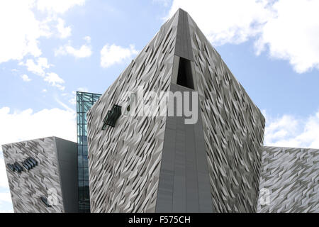 Il Titanic del centro visitatori a Belfast il Titanic Quarter Foto Stock