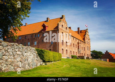 Immagine del castello svedese di Skarhult, e i suoi estesi giardini pubblici. Foto Stock