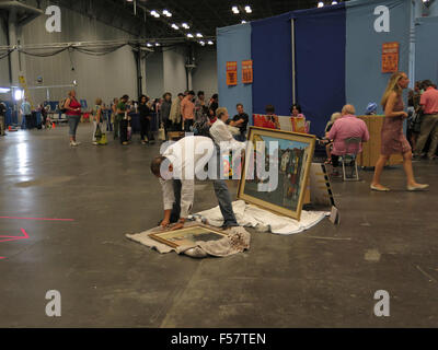 Mostra di antiquariato durante le riprese al Javits Center di New York City. Foto Stock