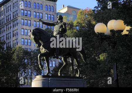 Statua equestre del Presidente degli Stati Uniti George Washington da Henry Kirke Brown in Union Square, Manhattan, New York City, Stati Uniti d'America Foto Stock