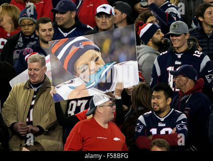 Foxborough, Massachusetts, STATI UNITI D'AMERICA. 29 ott 2015. Patriot ventole a Gillette Stadium di Foxborough, Massachusetts il 29 ottobre 2015. Credito: ZUMA Premere Inc/Alamy Live News Foto Stock