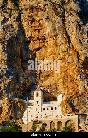 Montenegro Ostrog monastero ortodosso dal 17 secolo, Piva valley Foto Stock