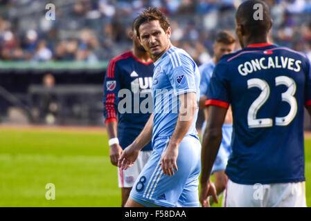 Il Bronx, New York, Stati Uniti d'America. 25 ott 2015. Frank Lampard (NYCFC), 25 ottobre 2015 - Calcetto : Major League Soccer match tra New York City FC 1-3 New England rivoluzione allo Yankee Stadium nel Bronx, New York, Stati Uniti. Credito: Hiroaki Yamaguchi/AFLO/Alamy Live News Foto Stock