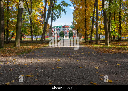 Giardini del Palazzo Kadriorg a Tallinn Foto Stock