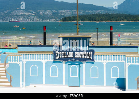 Kitsilano Showboat, a Kitsilano Beach, Vancouver, è un open air anfiteatro. Esso ospita spettacoli gratuiti in estate dal 1935. Foto Stock