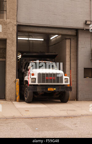 Consegna GMC Carrello , Manhattan, New York City, Stati Uniti d'America. Foto Stock