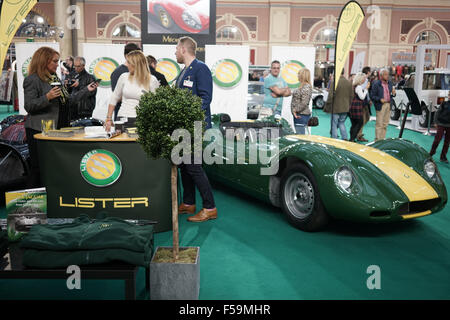 Londra, Inghilterra, Regno Unito, 30 ott 2015 : Lister mostra di stallo al Classic & Sports Car al London Show a Alexandra Palace di Londra. Credito: Vedere Li/Alamy Live News Foto Stock