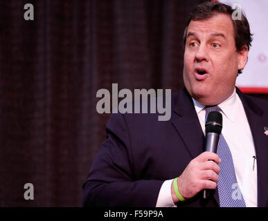 Città di arancia, Iowa, USA. 30 ott 2015. Candidato presidenziale repubblicano New Jersey Gov. CHRIS CHRISTIE parla a sei-county Northwest Iowa GOP rally presso la Northwestern College Bultman Center. Credito: Jerry Mennenga/ZUMA filo/Alamy Live News Foto Stock