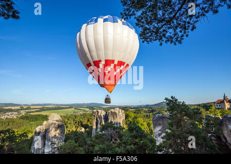 Castello Hruba Skala, Paradiso Boemo, Cesky Raj, Repubblica Ceca, Europa Foto Stock