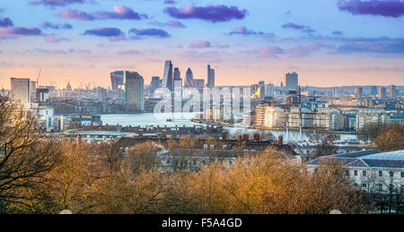 La città e l'Isle of Dogs dal Royal Observatory di Greenwich Park Foto Stock