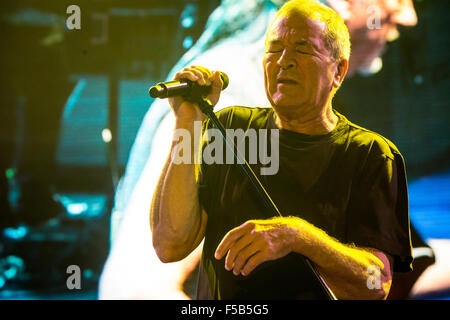 Assago Milano Italia. 31 ottobre 2015. Il British rock band Deep Purple si esibisce dal vivo sul palco al Mediolanum Forum durante il 'tour europeo 2015' Credit: Rodolfo Sassano/Alamy Live News Foto Stock