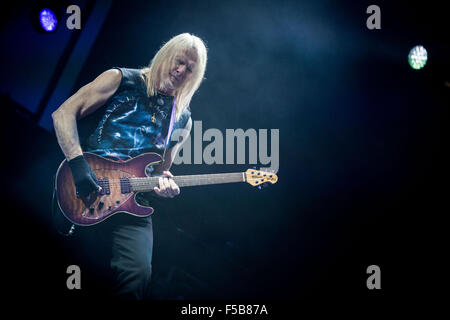 Assago, Milano, Italia. 31 ottobre, 2015. Deep Purple eseguire live al Mediolanum Forum credito: Roberto finizio/ alamy live news Foto Stock