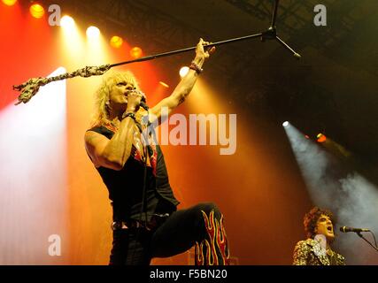 Il cantante rock e musicista Michael Monroe a Swindon Oasis Ottobre 2015 Foto Stock