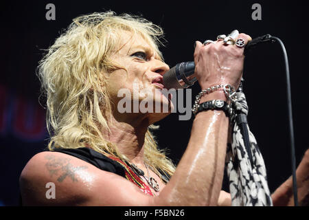 Il cantante rock e musicista Michael Monroe a Swindon Oasis Ottobre 2015 Foto Stock