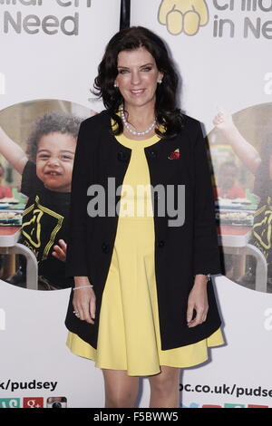 Londra, Regno Unito. 1 Nov, 2015. Dr Dawn Harper arriva per Terry Wogan il pranzo di gala per i bambini in stato di bisogno al Landmark Hotel il 01 novembre 2015 a Londra, Inghilterra. Foto di credito: Vedere Li/Alamy Live News Foto Stock