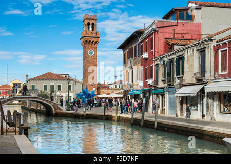 Canal Rio del Vetrai, Santo Stefano torre campanaria, Murano, Venezia, Venezia, Veneto, Italia Foto Stock